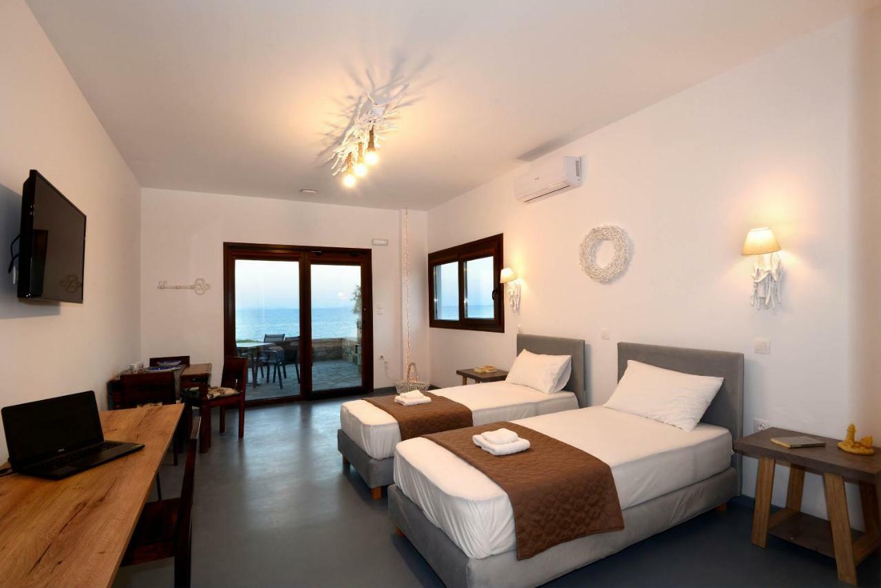 Lalari Beach Suites Vári Exterior foto